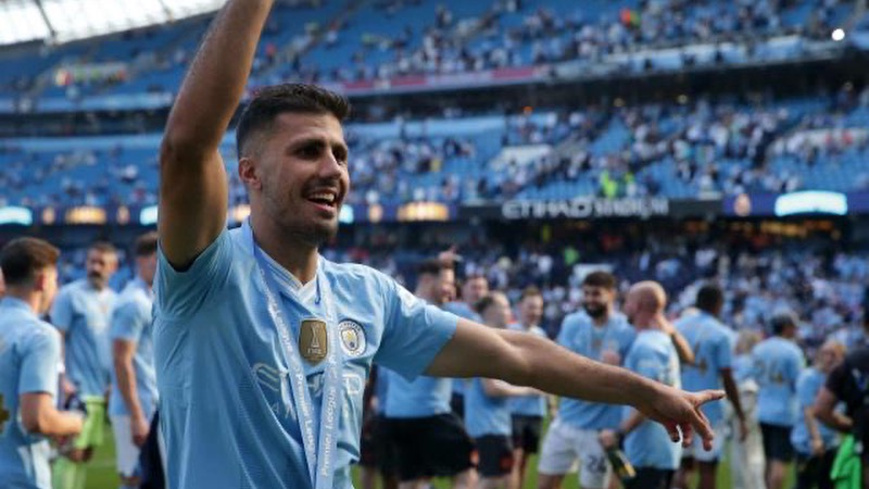 Cầu thủ Rodri - Linh hồn của Man City và những tai tiếng sau bóng vàng